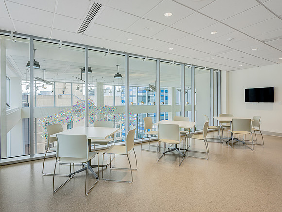 Hospital in Boston Client: Allsteel and W.B. Mason
